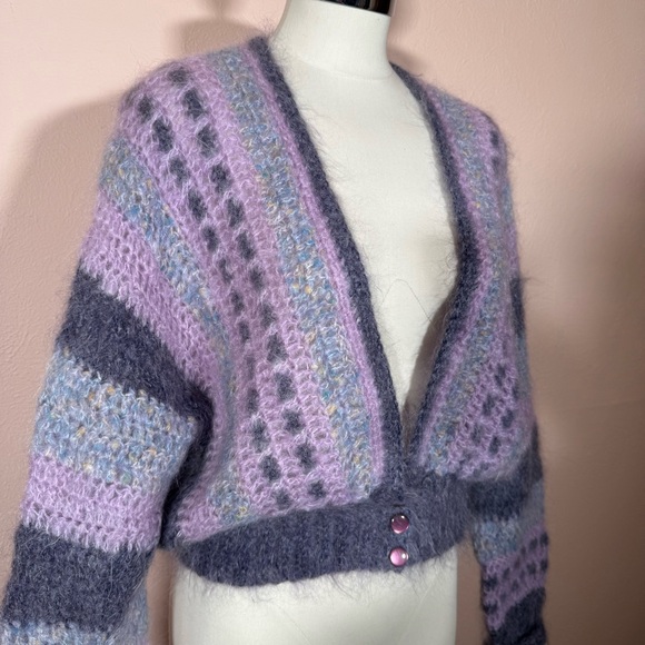 Hold  Mohair wool grandmacore Lavender Grey Crochet Ireland Cardigan Sweater - Picture 17 of 17